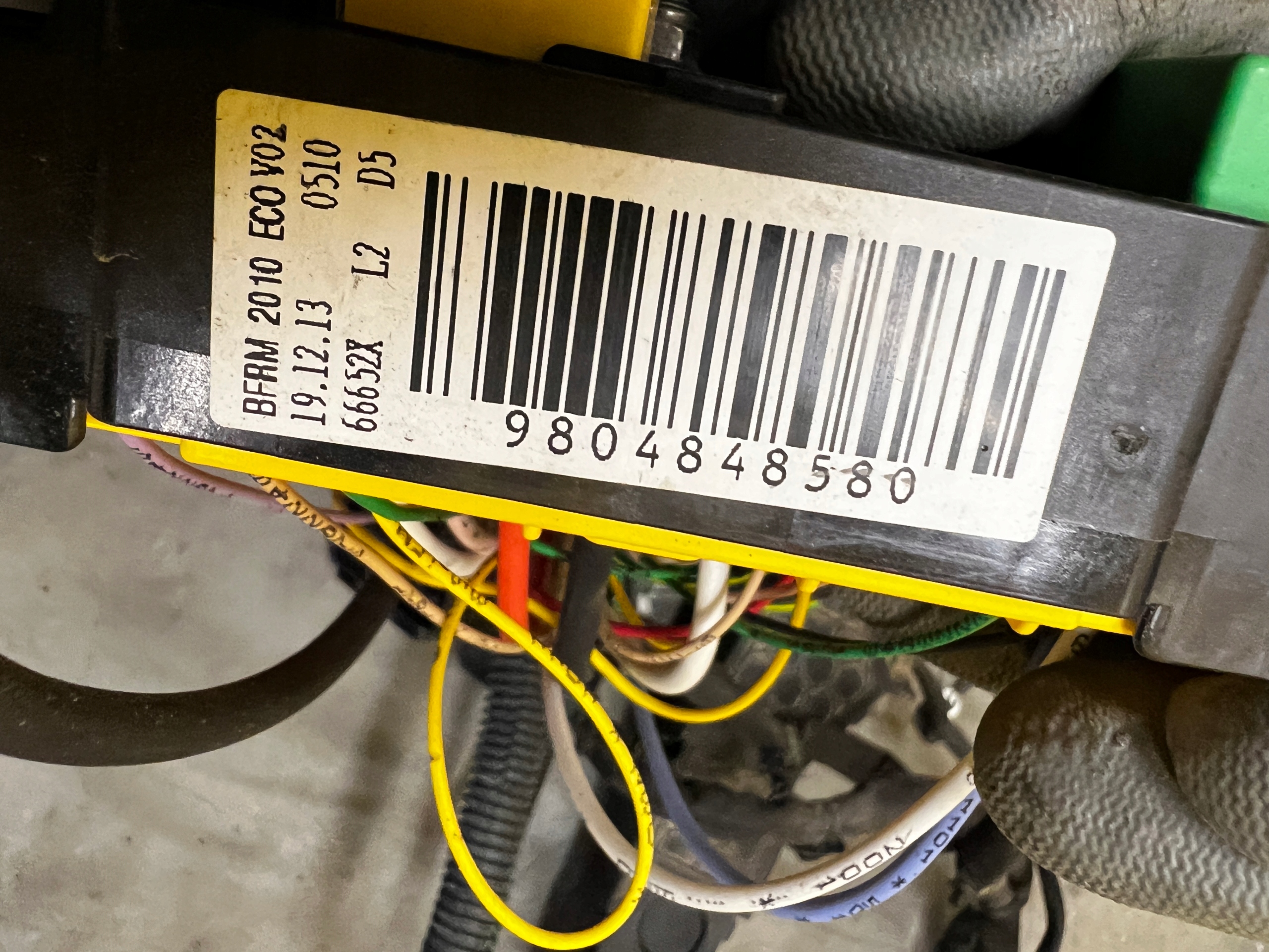 WIĄZKA INSTALACJA KOMORY SILNIKA PEUGEOT 308 II T9 1.6 E-HDI
