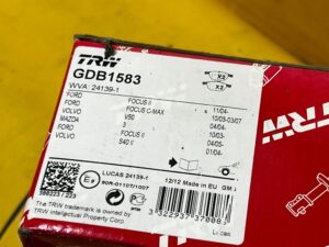 KOMPLET KLOCKI HAMULCOWE PRZÓD TRW FORD FOCUS II VOLVO V50 S40 II MAZDA 3