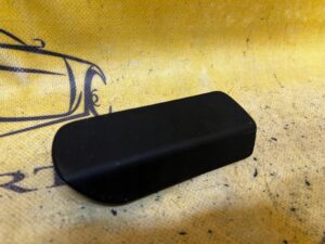 RĄCZKA DŹWIGNIA KLAMKA CIĘGNO OTWIERANIA MASKI PORSCHE PANAMERA 970 POLIFT