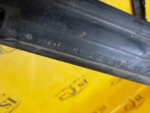 USZCZELKA LISTWA ZGARNIAJĄCA SZYBY PRZÓD LEWY CHROM CITROEN C4 PICASSO II