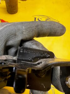 WSPORNIK UCHWYT MOCOWANIE BLACHA DACIA SANDERO III 2023R 1.0 TCE