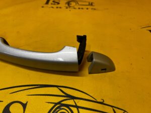 KLAMKA ZEWNĘTRZNA DRZWI PRZÓD LEWY DACIA JOGGER TEKQF