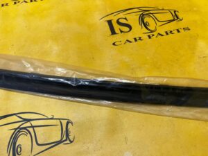 USZCZELKA DOLNA DRZWI PRZÓD BMW X1 E84 NOWA OEM