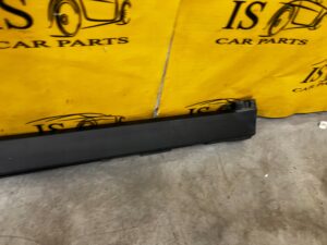 LISTWA NAKŁADKA PROGU PROGOWA PRÓG LEWY LEWA RANGE ROVER VELAR L560