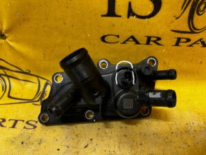 OBUDOWA TERMOSTATU TERMOSTAT RENAULT DACIA SANDERO III 1.0 BENZYNA TCE