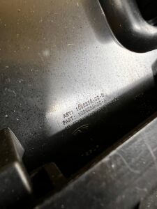 WANNA KUFER BAGAŻNIKA PRZEDNIEGO PLASTIK WZMOCNIENIE PRZEDNIE TESLA 3