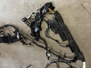 OKABLOWANIE WIĄZKA INSTALACJA WNĘTRZA FORD ESCAPE MK4