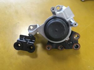 ŁAPA SILNIKA PODUSZKA 1.7 DCI NISSAN X-TRAIL T32