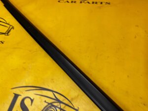 LISTWA DRZWI PRZÓD LEWY LEWA DACIA SANDERO III