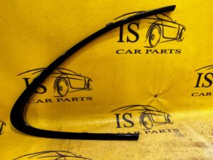 LISTWA RAMKA OSŁONA SZYBY PRAWA PORSCHE CAYENNE 7P5 LIFT 92A