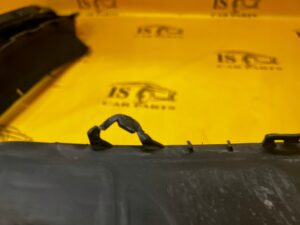 KRATKA ZDERZAKA PRZEDNIEGO PRZÓD PRAWY PRAWA MERCEDES C-KLASA W206 AMG