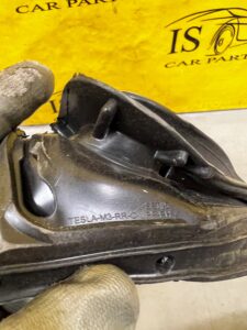 USZCZELKA DRZWI TYŁ PRAWY TESLA MODEL 3 PRZEDLIFT