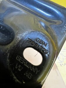 WSPORNIK MOCOWANIE SZYBERDACHU LEWY PORSCHE CAYENNE II 7P5 LIFT 92A