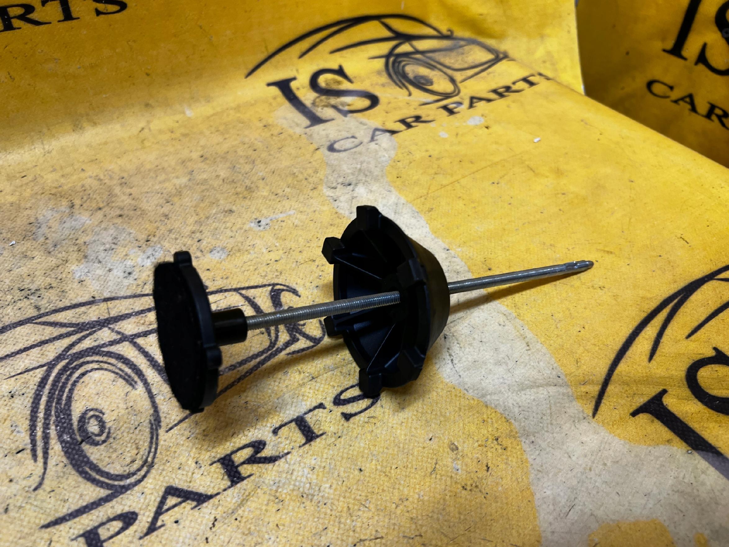 ŚRUBA MOCOWANIE KOŁA ZAPASOWEGO LR RANGE ROVER EVOQUE II L551