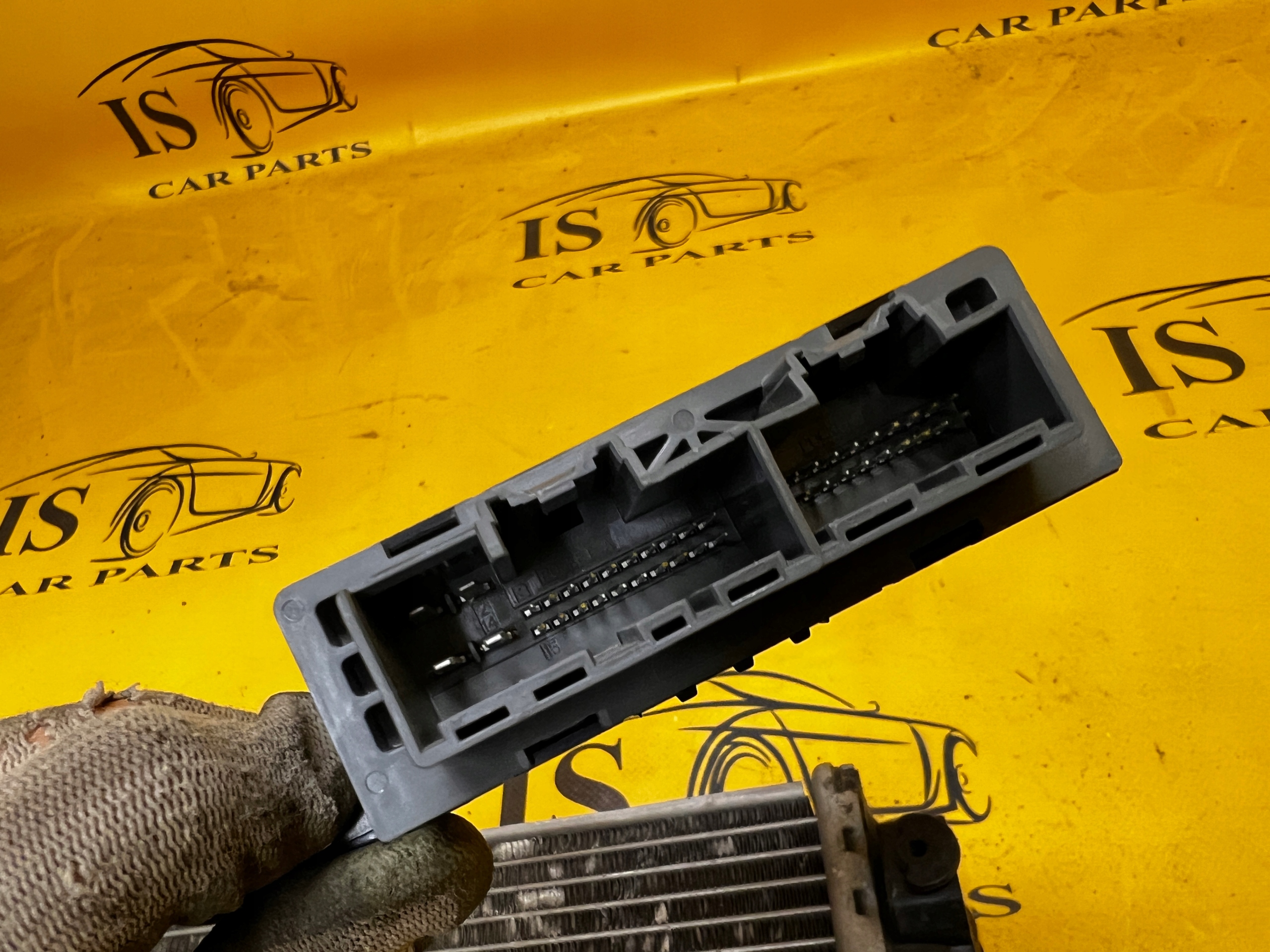 MODUŁ STEROWNIK DRZWI PASAZERA PRZÓD PRAWY FORD FIESTA MK8