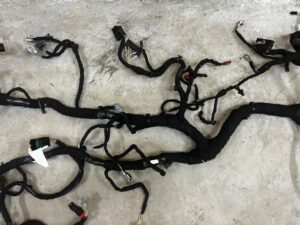 WIĄZKA INSTALACJA DESKI KONSOLI FORD KUGA MK3