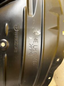 NADKOLE PRZEDNIE LEWY PRZÓD MAZDA MX30