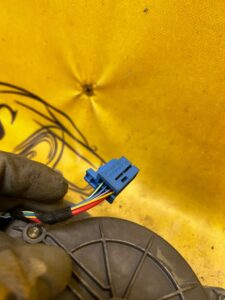 SILNIK MECHANIZM ZAMYKANIA KLAPY BAGAŻNIKA MERCEDES E-KLASA W213 KOMBI