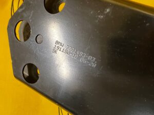 WSPORNIK UCHWYT MOCOWANIE TUNELU BMW F40