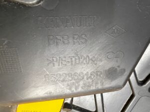 ŚLIZG MOCOWANIE WSPORNIK ZDERZAKA TYŁ LEWY RENAULT MEGANE IV RS