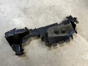 KIEROWNICA POWIETRZA LEWA AUDI SQ7 Q7 4M0