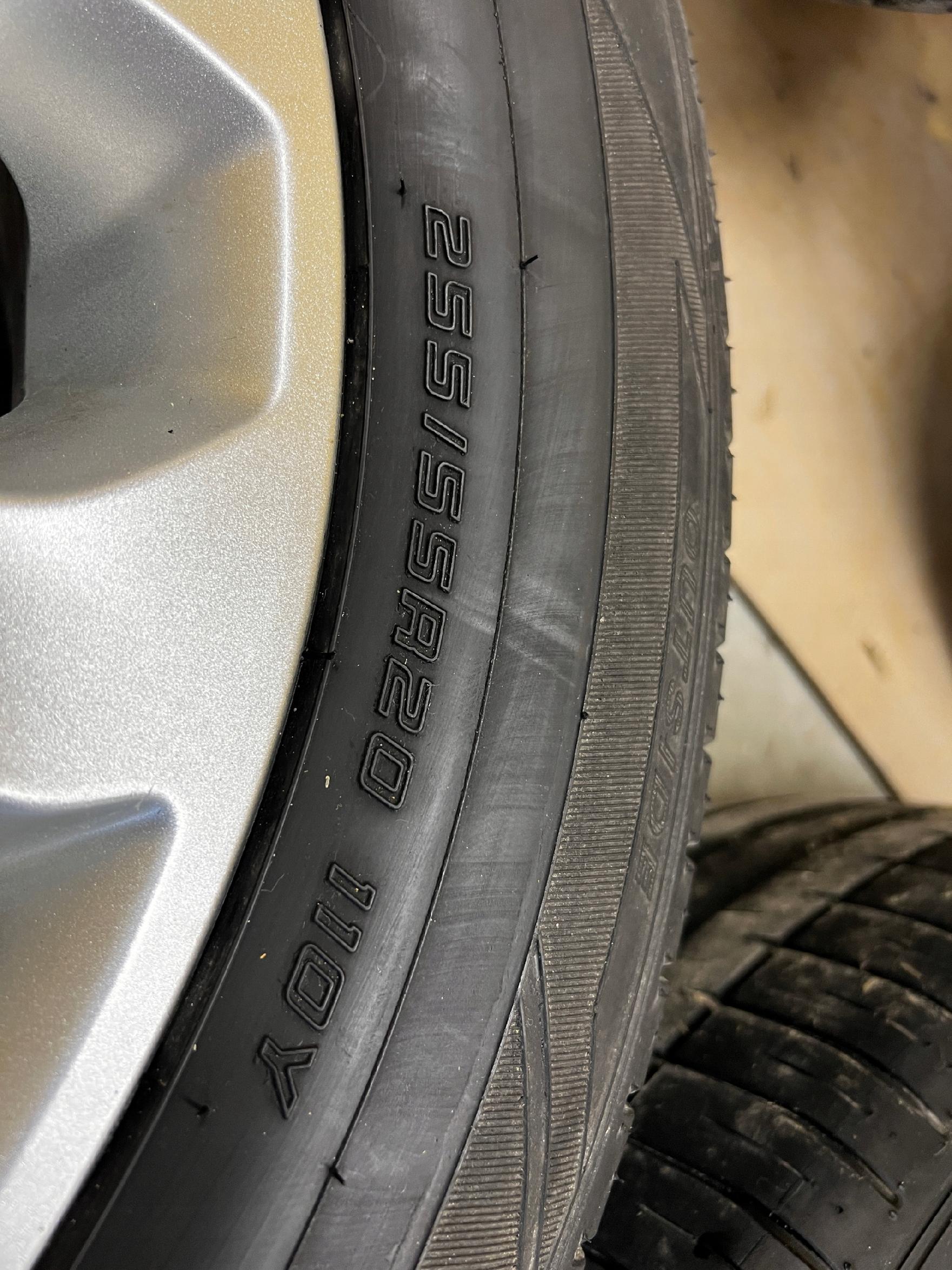 KOŁA FELGI OPONY LETNIE RANGE ROVER L405 L494 255/55 R20