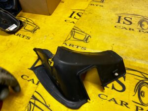 LISTWA OSŁONA OBUDOWA LAMPY TYŁ LEWY LEWA RANGE ROVER VELAR L560