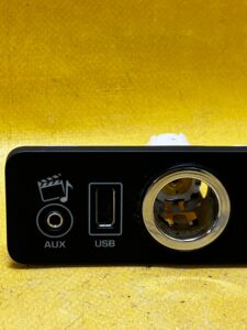 GNIAZDO USB ZAPALNICZKA AUX RANGE ROVER VOGUE L405