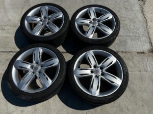 KOŁA FELGI OPONY LETNIE SEAT LEON I II III ALTEA 225/40 R18