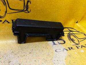 OBUDOWA SKRZYNKI BEZPIECZNIKÓW RENAULT ZOE I Z.E.