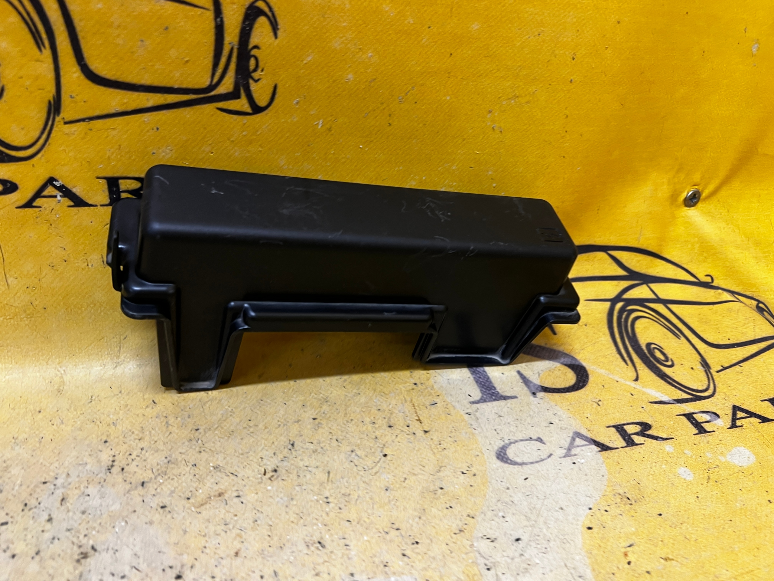 OBUDOWA SKRZYNKI BEZPIECZNIKÓW RENAULT ZOE I Z.E.