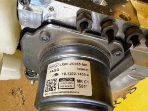 FORD KUGA ESCAPE MK3 POMPA ABS SERWO HAMULCOWE 2.5