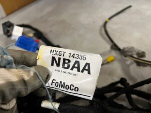 OKABLOWANIE WIĄZKA DESKI ROZDZIELCZEJ KONSOLI FORD ESCAPE MK4 1.5 EB