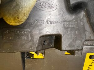 ŚLIZG MOCOWANIE ZDERZAKA PRAWY TYŁ LR RANGE ROVER EVOQUE II L551