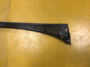 GÓRNE PODSZYBIE PLASTIKOWE RENAULT MEGANE IV