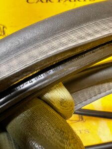 USZCZELKA KLAPY BAGAŻNIKA RANGE ROVER EVOQUE II L551