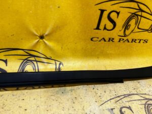 LISTWA SZYBY CZOŁOWEJ PRZEDNIEJ PRAWA RENAULT ZOE I Z.E.