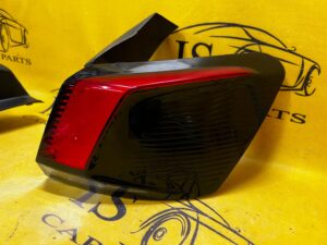 PRAWA TYLNA LAMPA W BŁOTNIK PEUGEOT 3008 II P84
