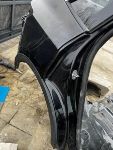 ĆWIARTKA BŁOTNIK PRAWY TYLNY CZARNY FORD ESCAPE MK4 USA