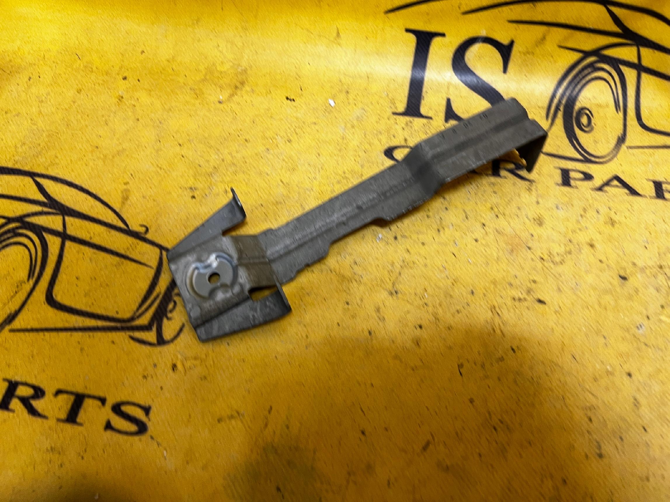 MOCOWANIE ZDERZAKA TYŁ MERCEDES A KLASA W177