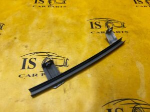 PROWADNICA SZYBY DRZWI PRZÓD LEWY DACIA DOKKER LODGY