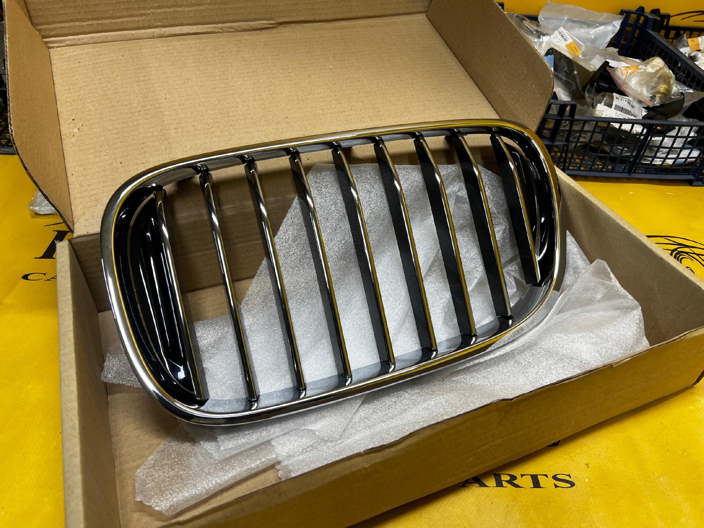 NERKA GRILL KRATA KRATKA PRZÓD LEWY LEWA BMW 7 G11 G12 NOWA OEM