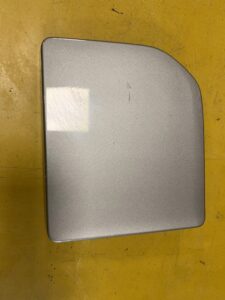 OSŁONA ZAŚLEPKA WLEWU PALIWA NISSAN E-NV200