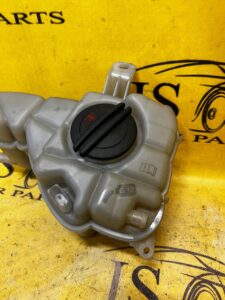 ZBIORNICZEK WYRÓWNAWCZY AUDI A8 D4 4.0 TFSI LIFT