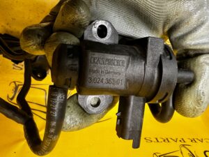 PRZEWÓD PODCIŚNIENIA JAGUAR LR 2.0D 204DTA