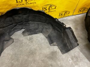 NADKOLE TYŁ TYLNE LEWY LEWE RANGE ROVER VELAR L560