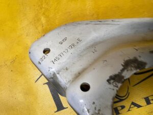 ROLKA DRZWI PRZESUWNYCH PROWADNICA DOLNA LEWA DACIA DOKKER 369