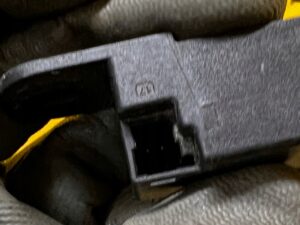 MODUŁ WZMACNIACZ STEROWNIK ANTENY KEYLESS MERCEDES E-KLASA W213 KOMBI