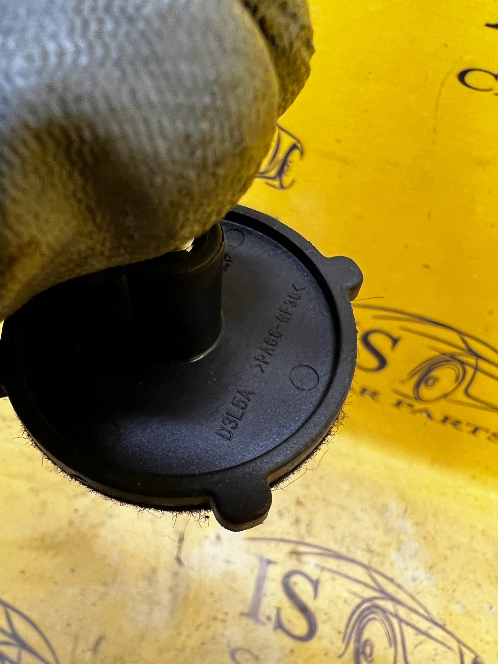 ŚRUBA MOCOWANIE KOŁA ZAPASOWEGO LR RANGE ROVER EVOQUE II L551