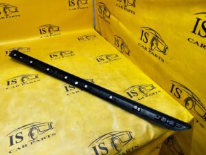 LISTWA SZYBY CZOŁOWEJ PRZÓD PRAWA CITROEN C4 GRAND PICASSO II EU EEB